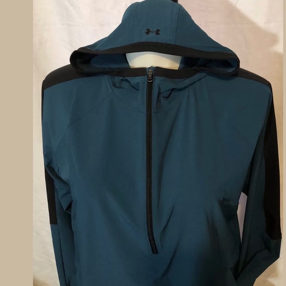 Under Armour Tops - UNDER ARMOUR STORM WOVEN ANORAK Jacket Large